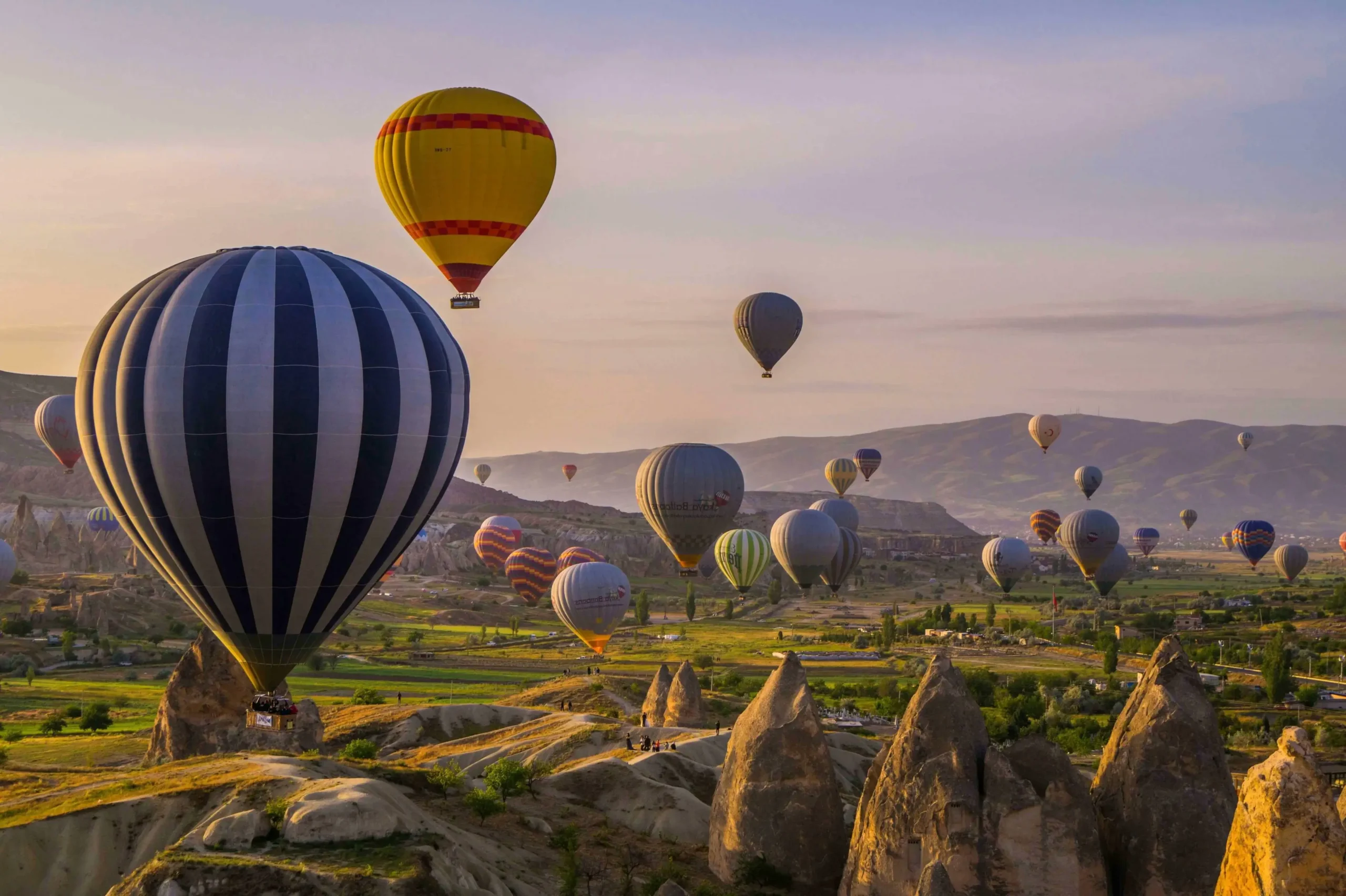 Hot Air Balloon in Cappadocia Turkey -Turkey Tour Package by Travel On Call - Image by Gokhan Sen on pexels